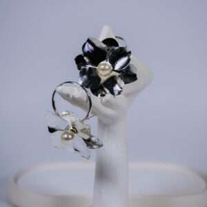 ARETES CANASTICO FLORAL EN COVER GOLD