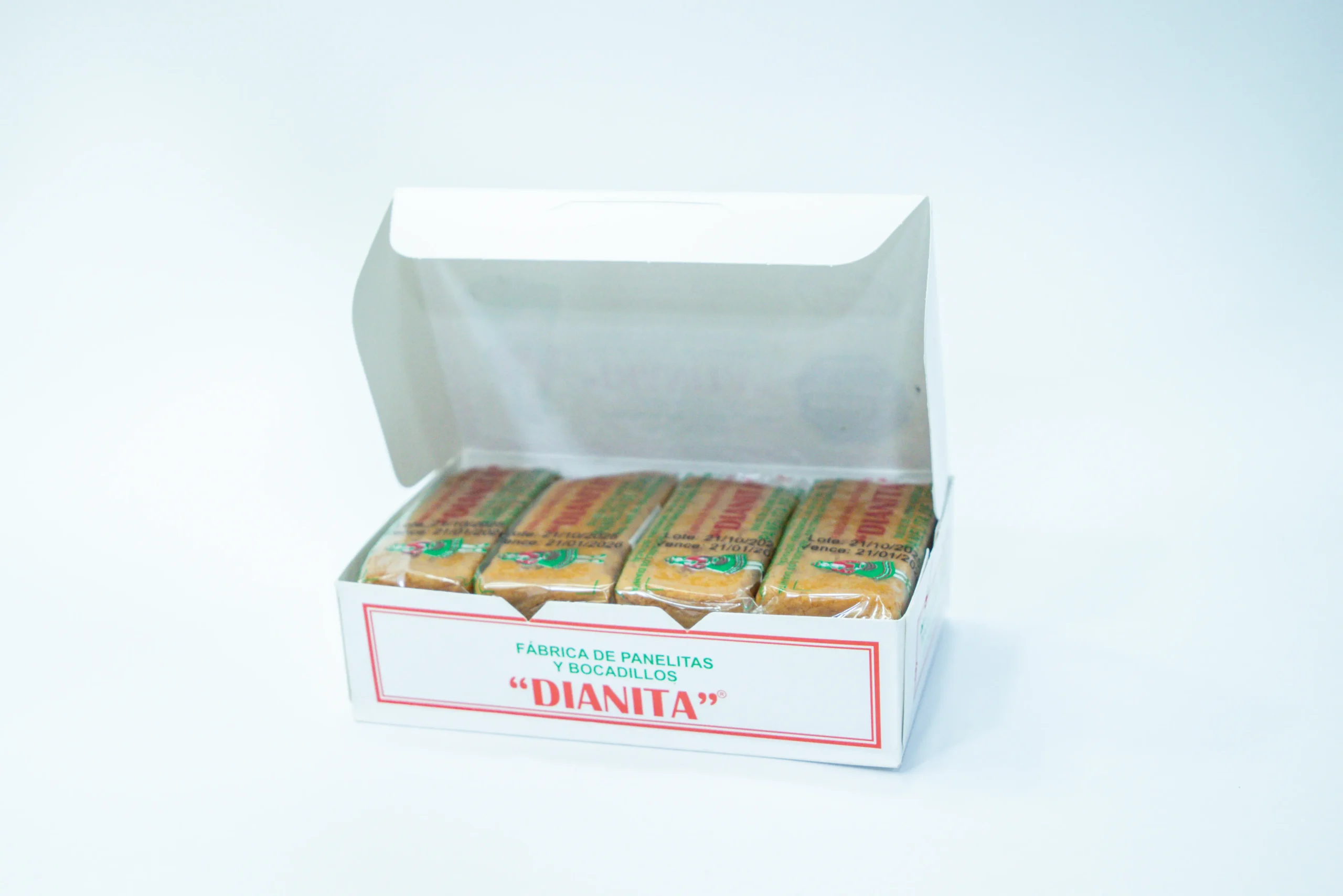 CAJA DE PANELITAS DIANITA *8 UNIDADES