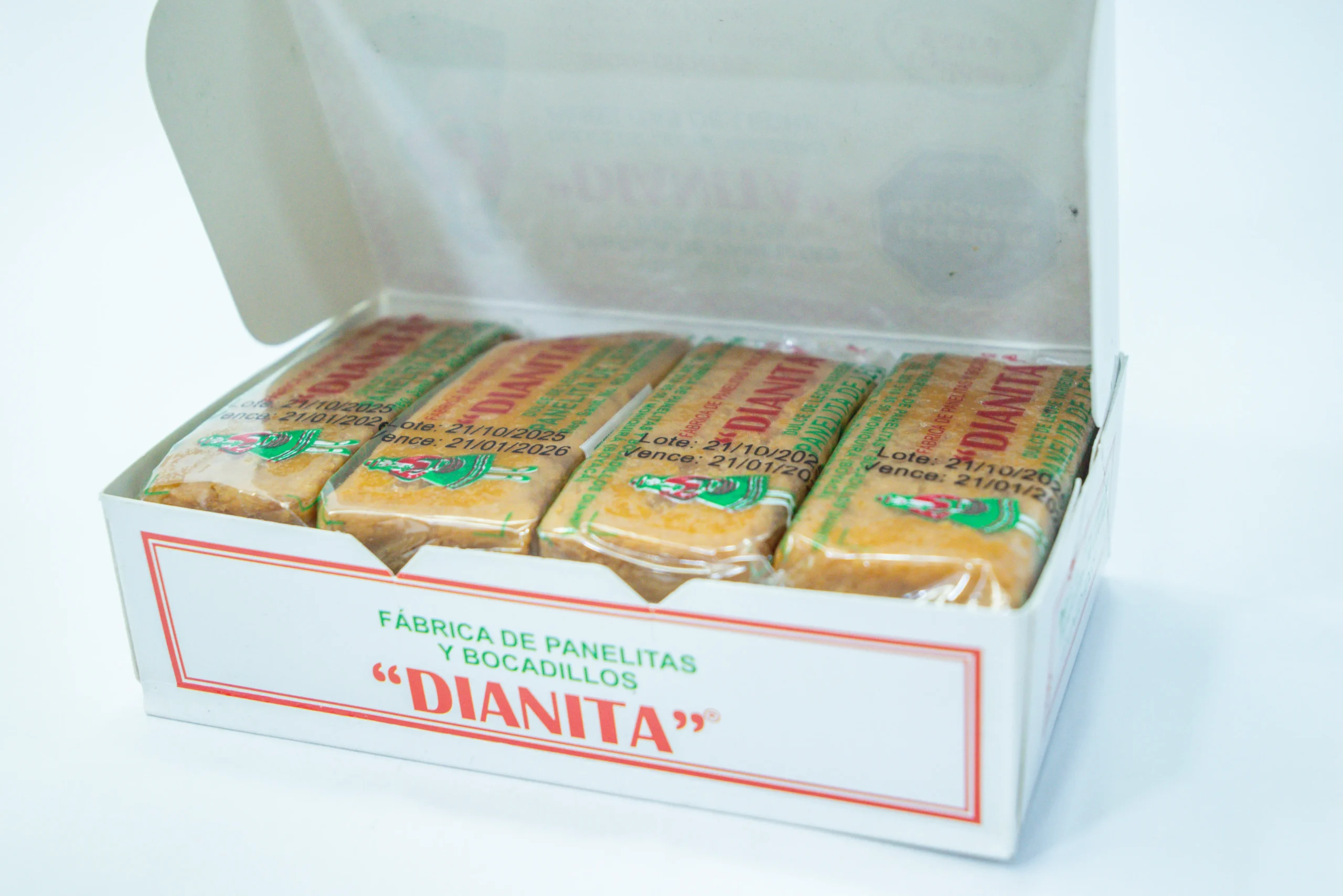 CAJA DE PANELITAS DIANITA *8 UNIDADES - Imagen 3